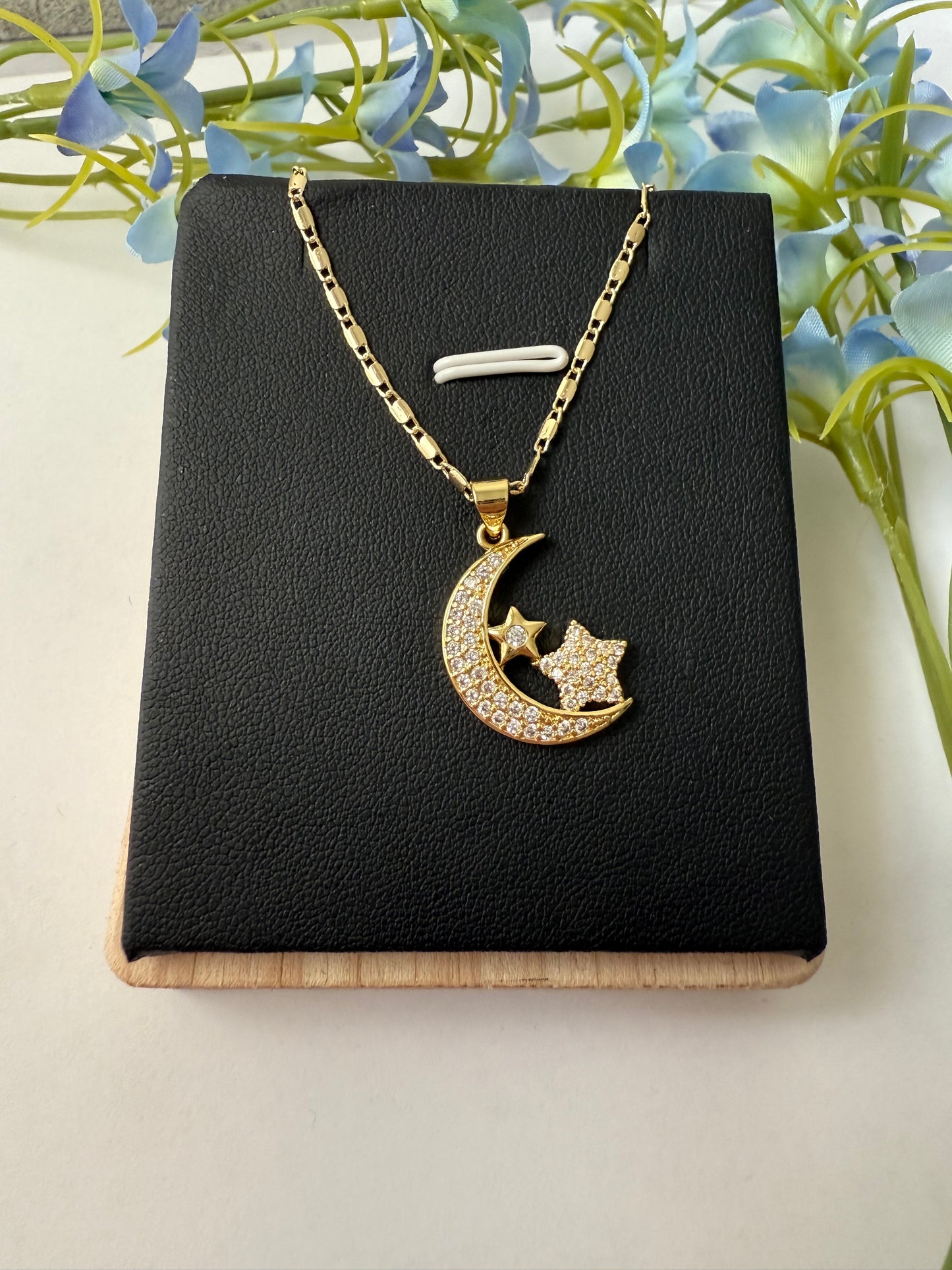 Collar Bajo las Estrellas – Laminado 14k