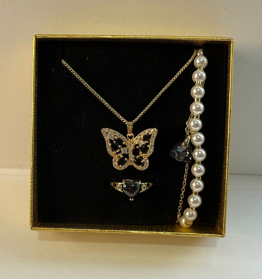 Set Mariposa Elegance – Collar, Anillo y Pulsera en Oro Laminado 14k