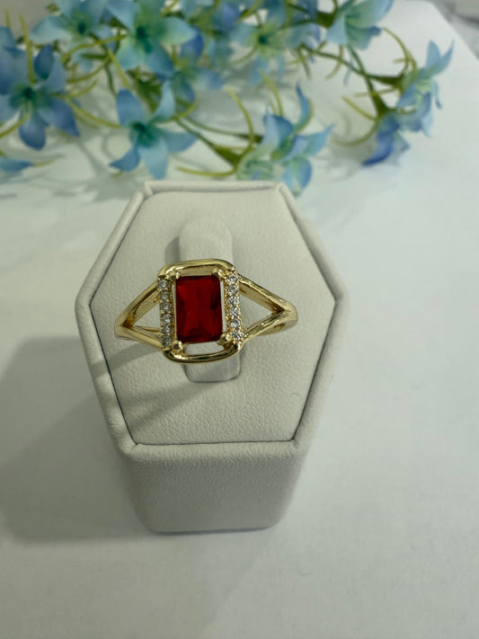 anillo rojo elegante en oro laminado 14k