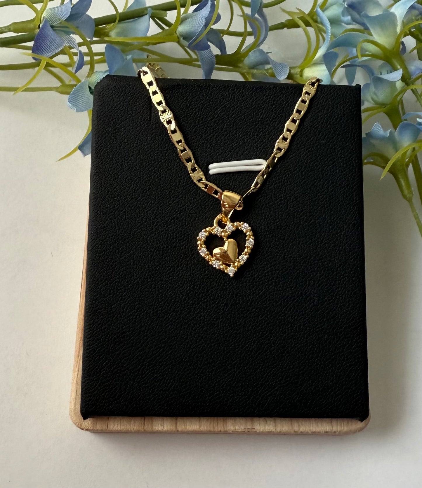 Collar Corazones entrelazados – Laminado 14k