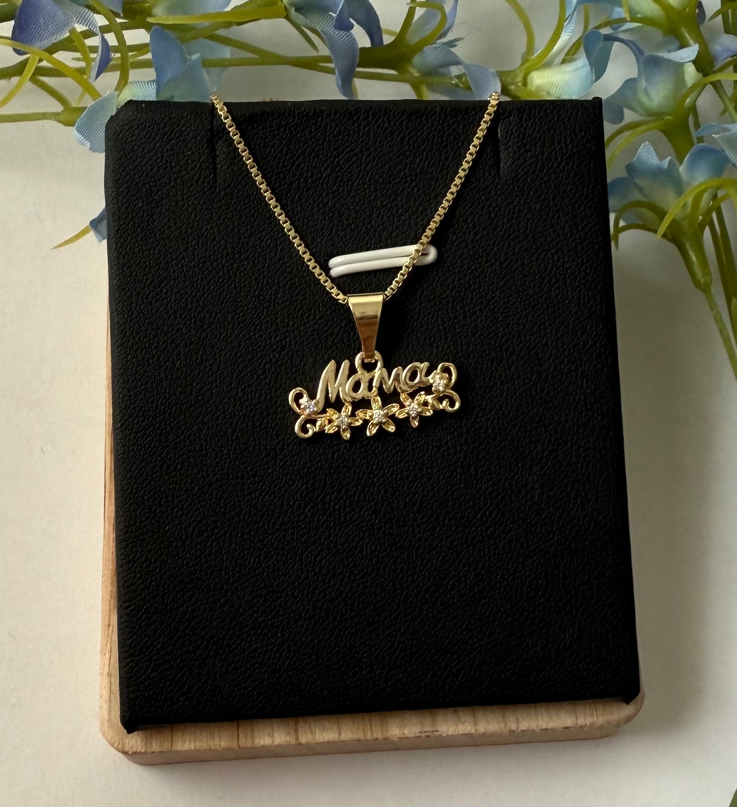 Dije “Mamá” — Amor que siempre acompaña
