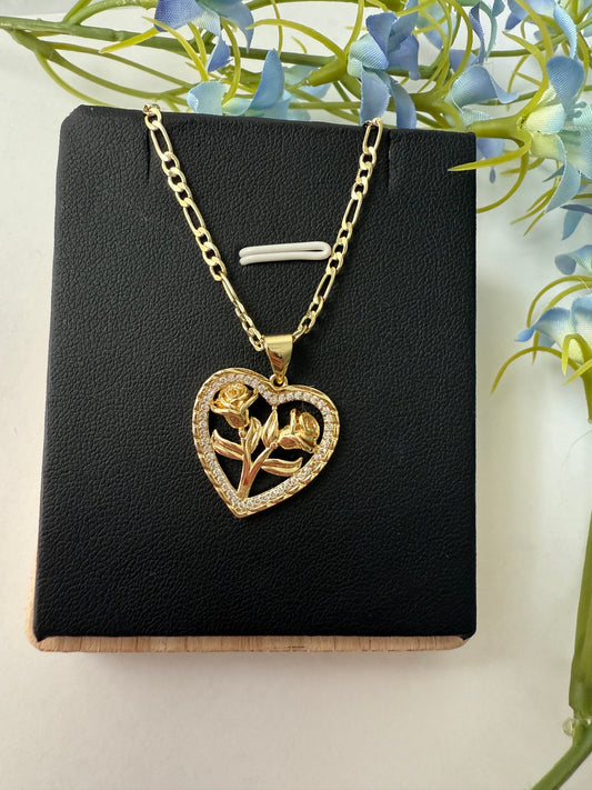 Dije de corazón con dos rosas — Amor en cada pétalo
