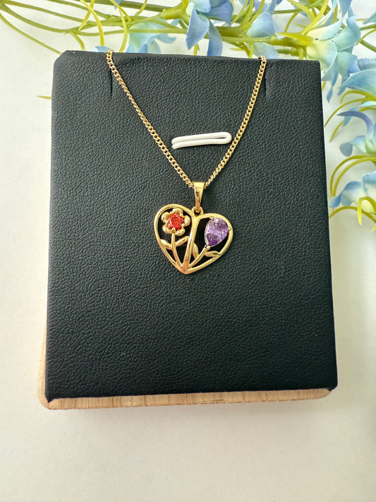 ✨ Dije de Corazón con Rosa Roja y Tulipán Morado ✨
