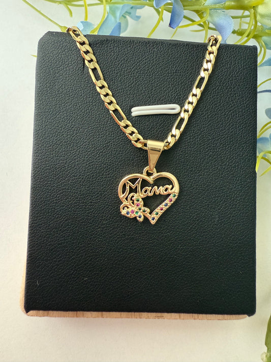 💞 Dije “Mamá” con Arco de Corazón y Mariposa 💞
