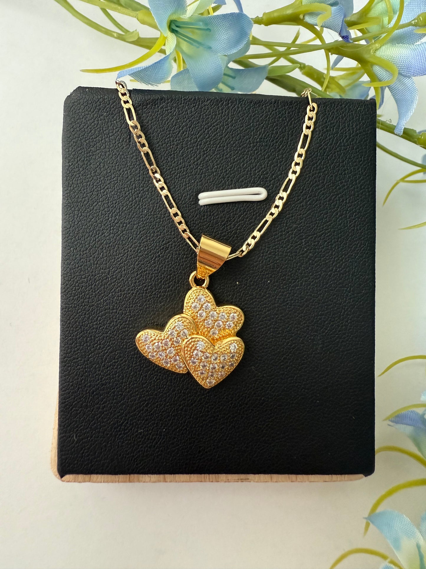 💖 Dije de Tres Corazones 💖