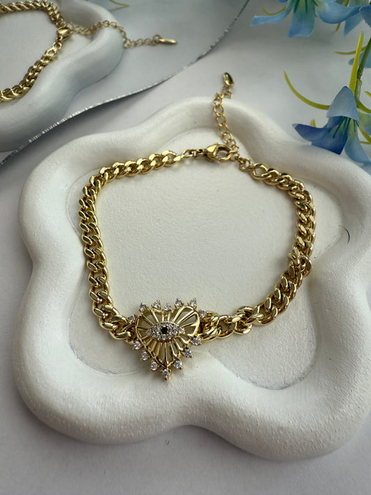 Pulsera corazön Protector con ojito brillante – Oro laminado 14K