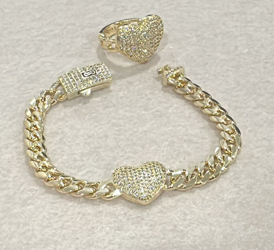 Set de anillo y pulsera con corazón brillante – Oro laminado 14K